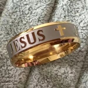 Jesus Cross Metal Alloy Ring Gold Tone Size 8